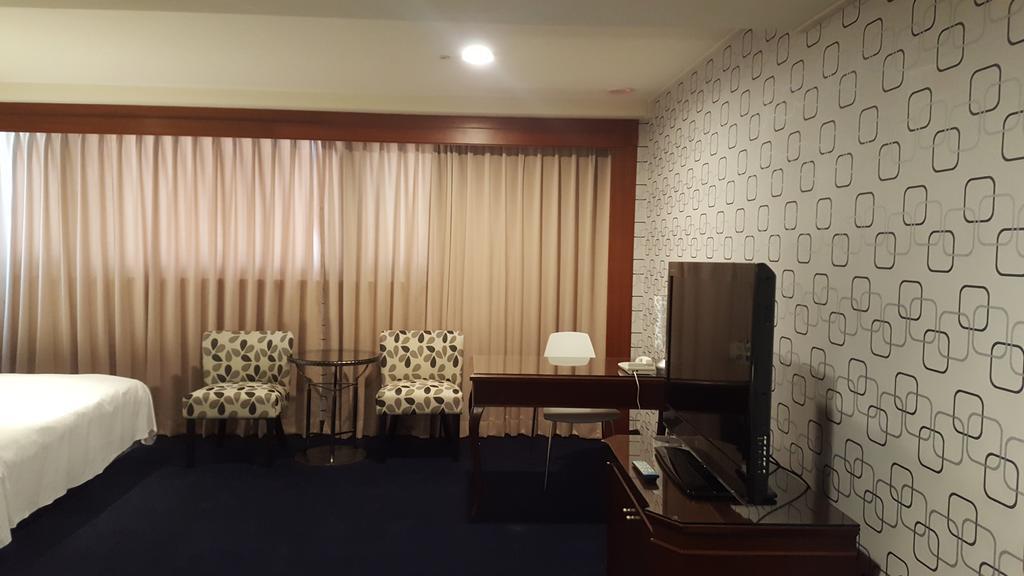 Hondow Hotel Tajpej Zewnętrze zdjęcie